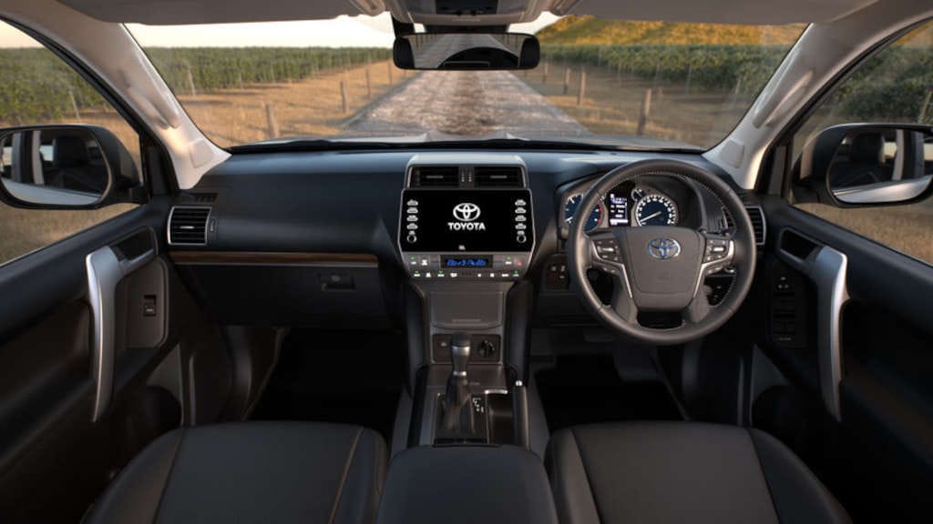 2023 Toyota Prado VX Image 4